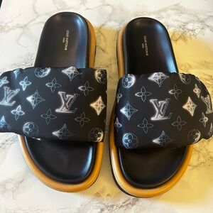 Louis Vuitton Pool Pillow Comfort Mule Size 40